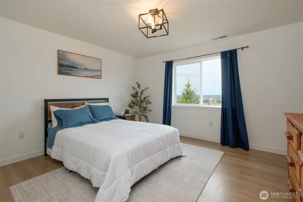61 Jade Circle Sequim, WA 98382
