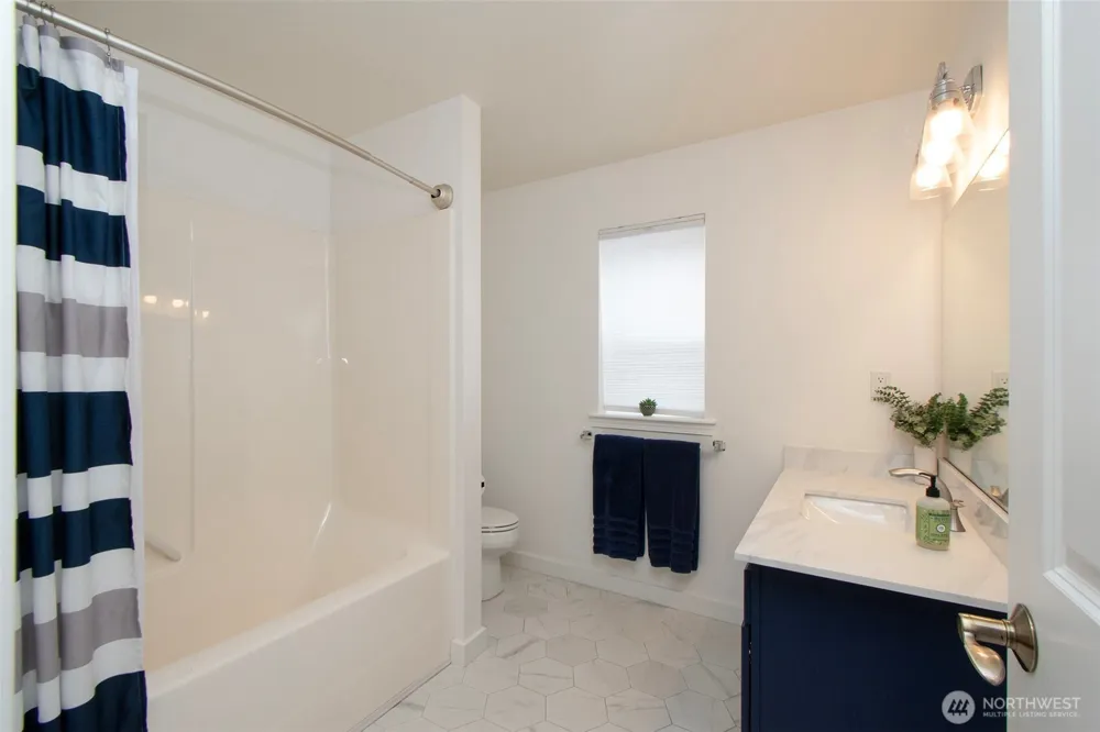 61 Jade Circle Sequim, WA 98382