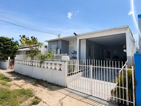11 CALLE 11 #69 LOTE 363, COM. VICTOR ROJAS