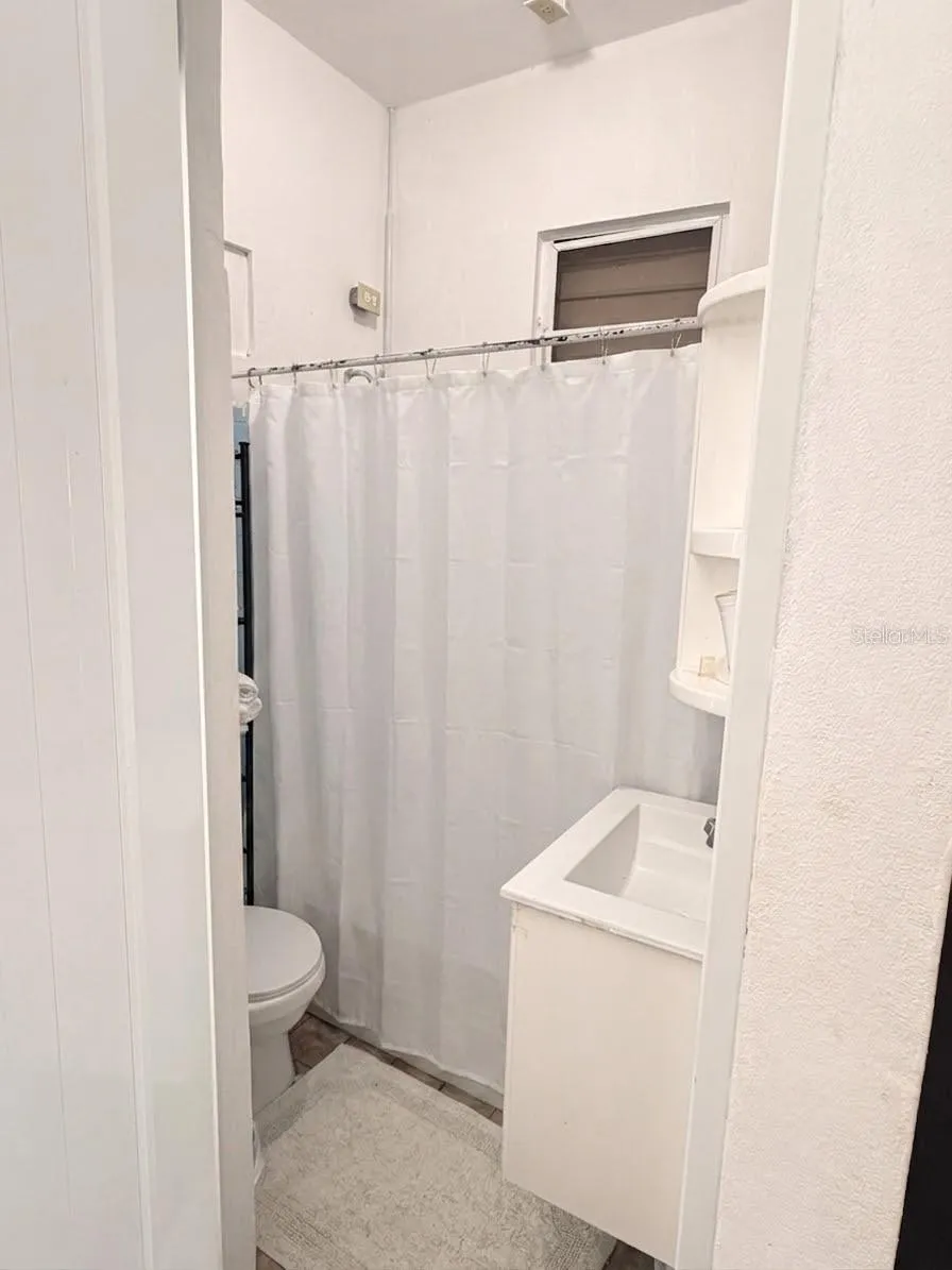 11 CALLE 11 #69 LOTE 363, COM. VICTOR ROJAS Arecibo, PR 00612