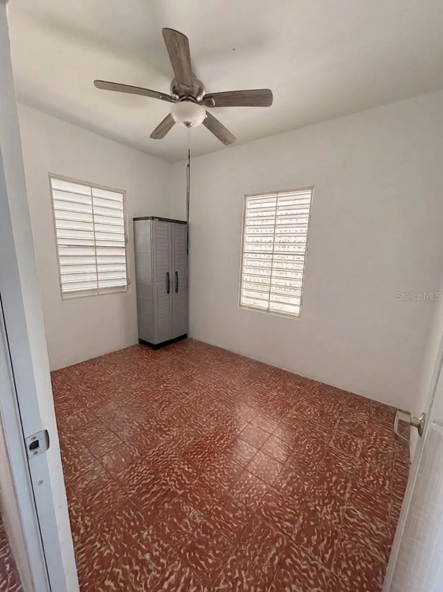 11 CALLE 11 #69 LOTE 363, COM. VICTOR ROJAS Arecibo, PR 00612