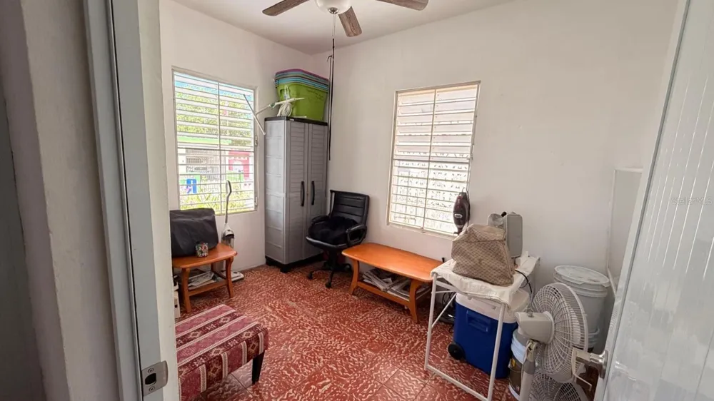 11 CALLE 11 #69 LOTE 363, COM. VICTOR ROJAS Arecibo, PR 00612