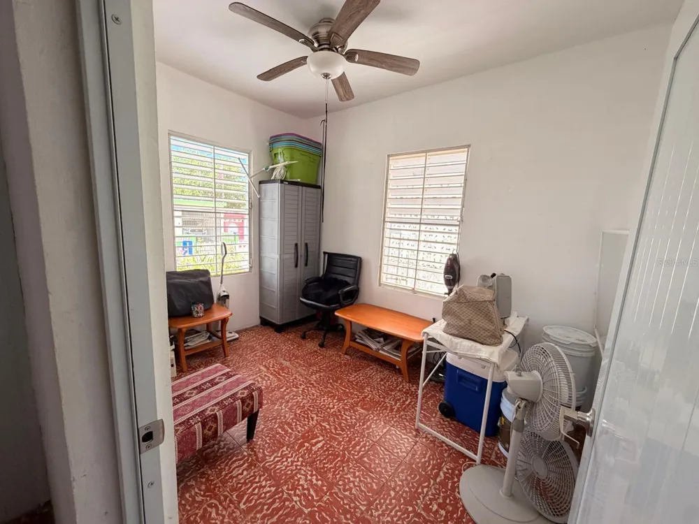 11 CALLE 11 #69 LOTE 363, COM. VICTOR ROJAS Arecibo, PR 00612