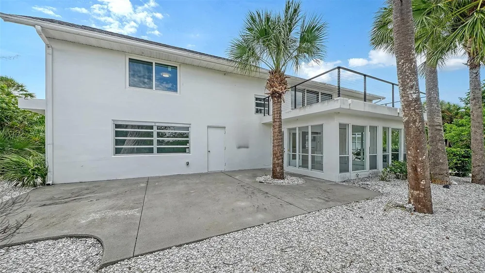 7665 SANDERLING ROAD Sarasota, FL 34242