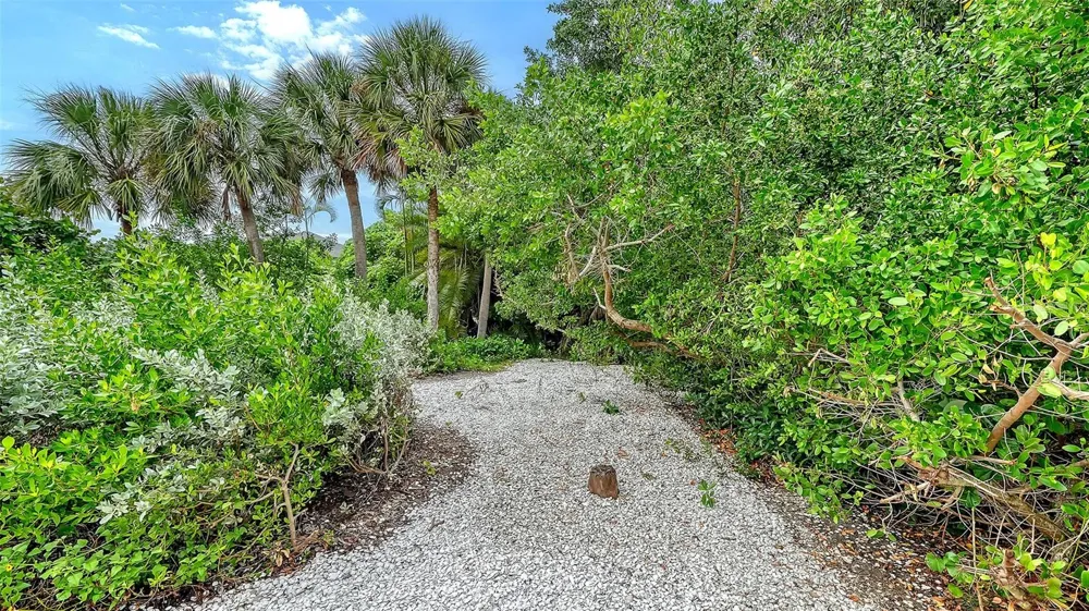 7665 SANDERLING ROAD Sarasota, FL 34242