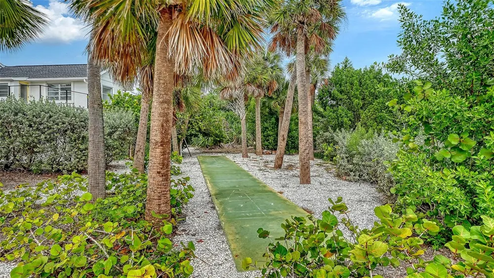7665 SANDERLING ROAD Sarasota, FL 34242
