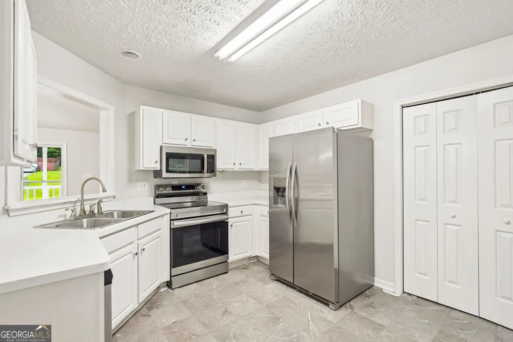484 Legacy Park DR Powder Springs, GA 30127