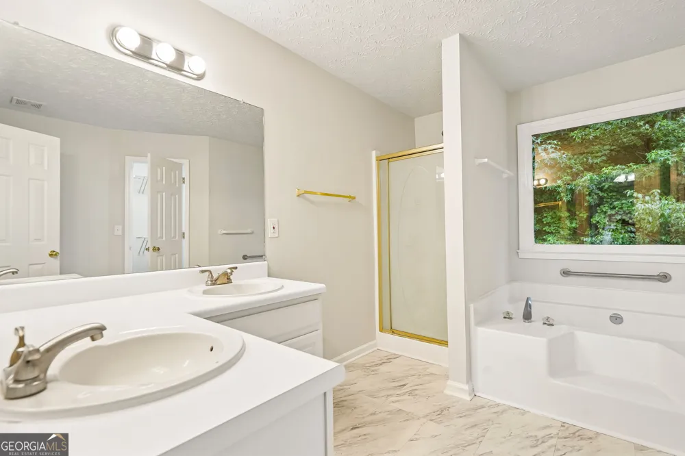 484 Legacy Park DR Powder Springs, GA 30127