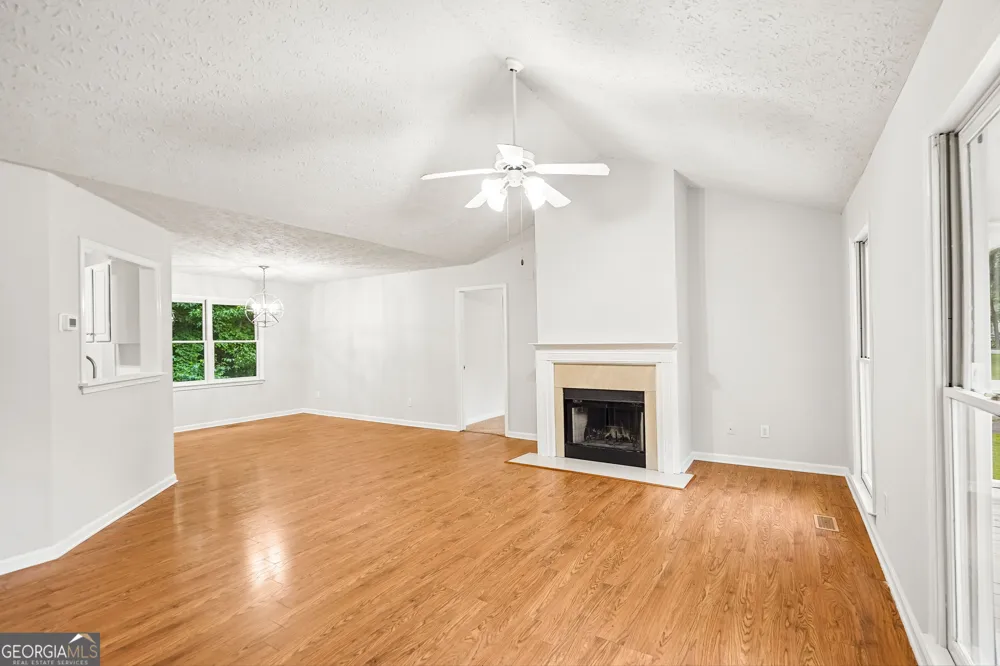 484 Legacy Park DR Powder Springs, GA 30127