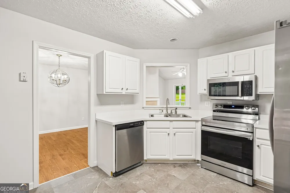 484 Legacy Park DR Powder Springs, GA 30127