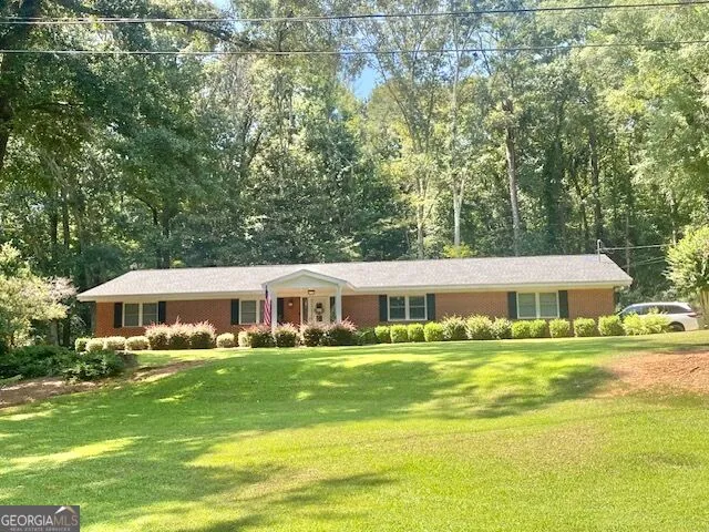 1809 Morgan Cantey DR Lanett, AL 36863