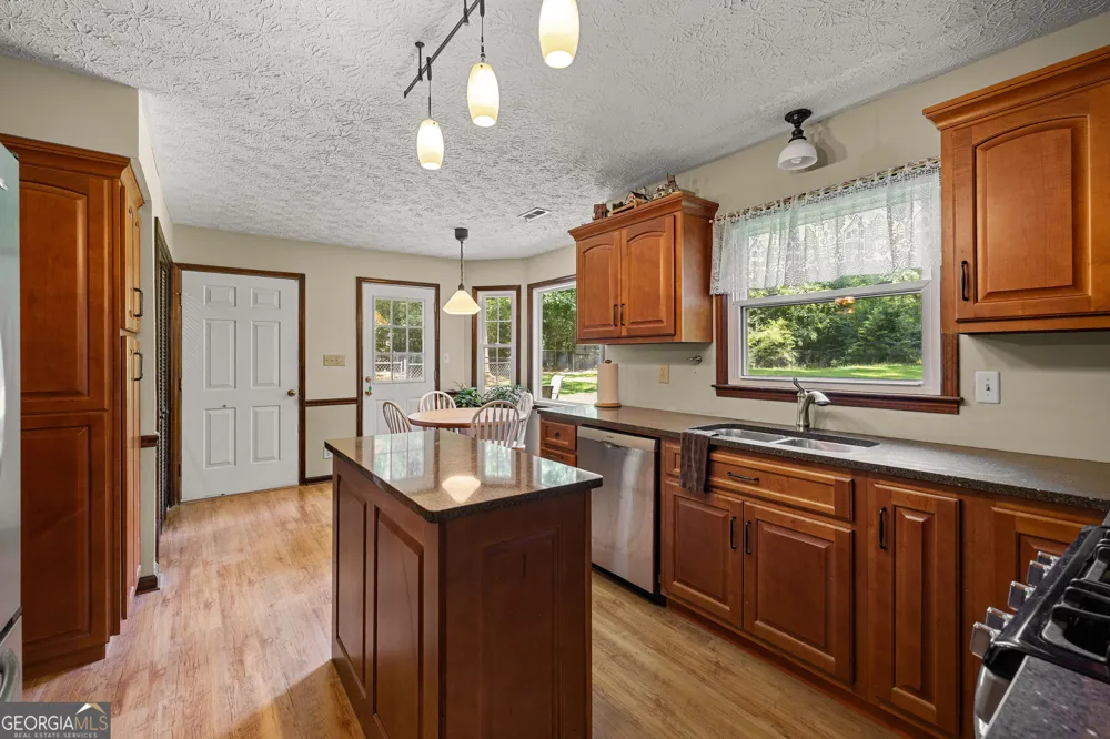 165 Woodsong DR Fayetteville, GA 30214