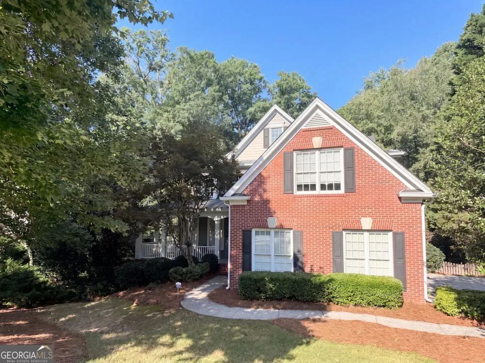 1872 Bakers Mill RD Dacula, GA 30019