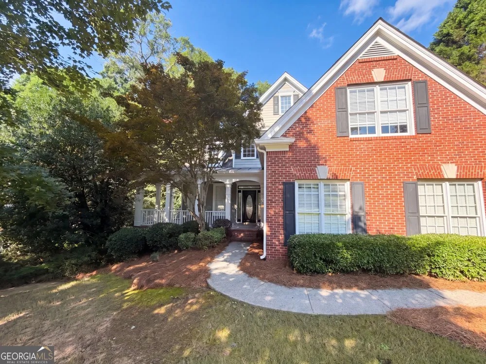1872 Bakers Mill RD Dacula, GA 30019