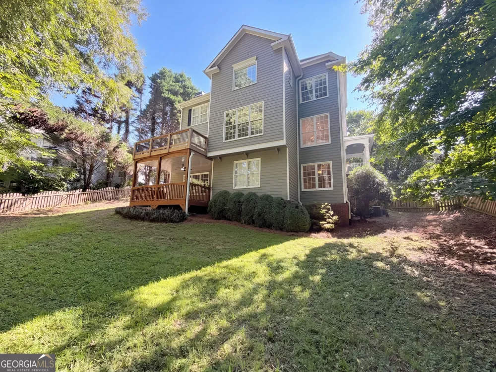 1872 Bakers Mill RD Dacula, GA 30019