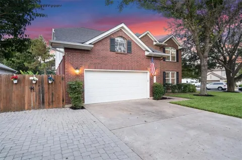 1215 Thistle Trail