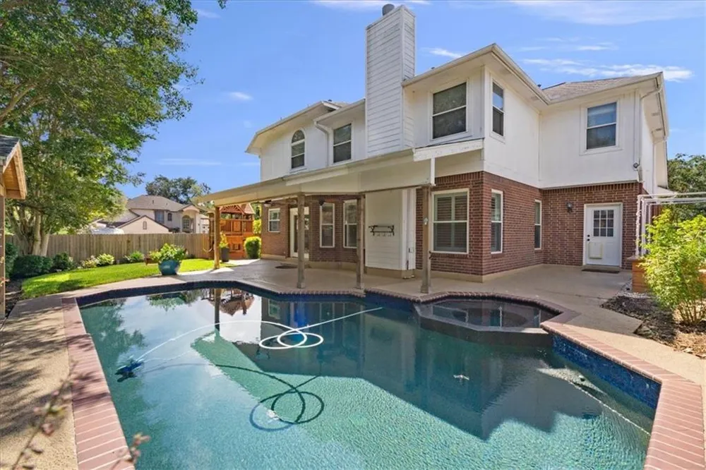 1215 Thistle Trail Cedar Park, TX 78613