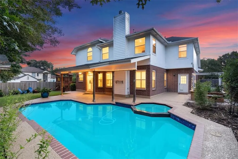 1215 Thistle Trail Cedar Park, TX 78613