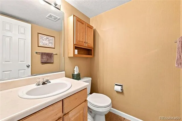 19803 E Stanford Drive Centennial, CO 80015
