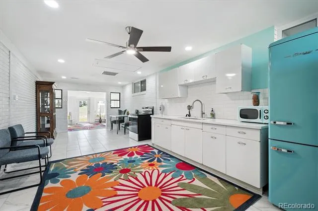 8690 W Jefferson Avenue Lakewood, CO 80235
