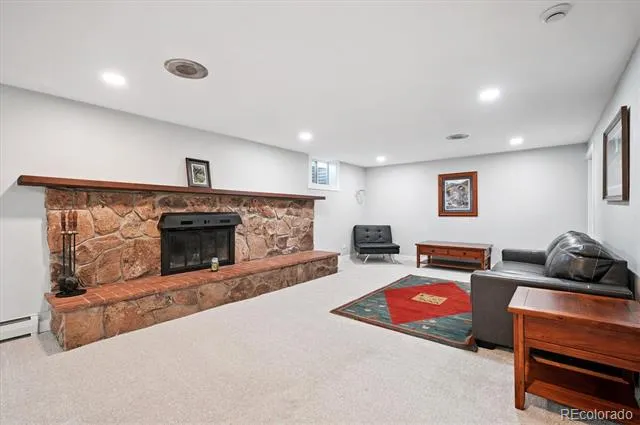 8690 W Jefferson Avenue Lakewood, CO 80235