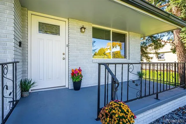 8690 W Jefferson Avenue Lakewood, CO 80235