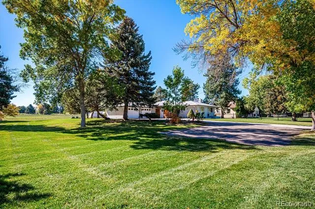 8690 W Jefferson Avenue Lakewood, CO 80235