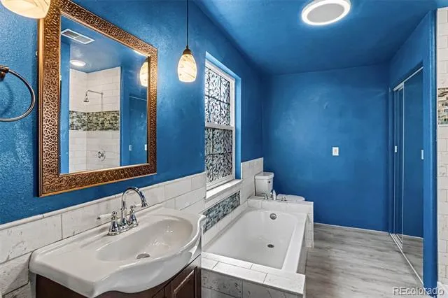 1748 Nome Street Aurora, CO 80010