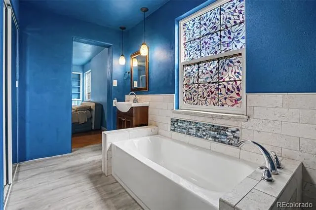 1748 Nome Street Aurora, CO 80010
