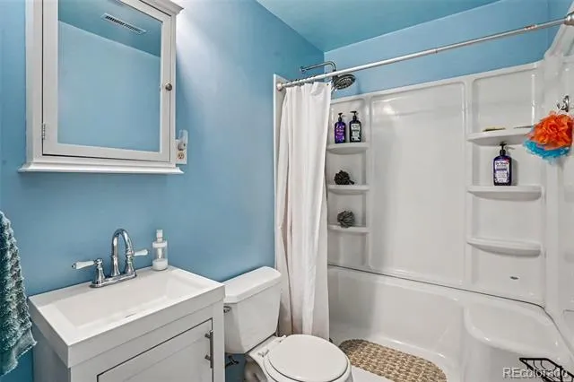 1748 Nome Street Aurora, CO 80010
