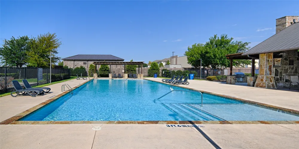 2283 Prairie Glen Street Lewisville, TX 75056