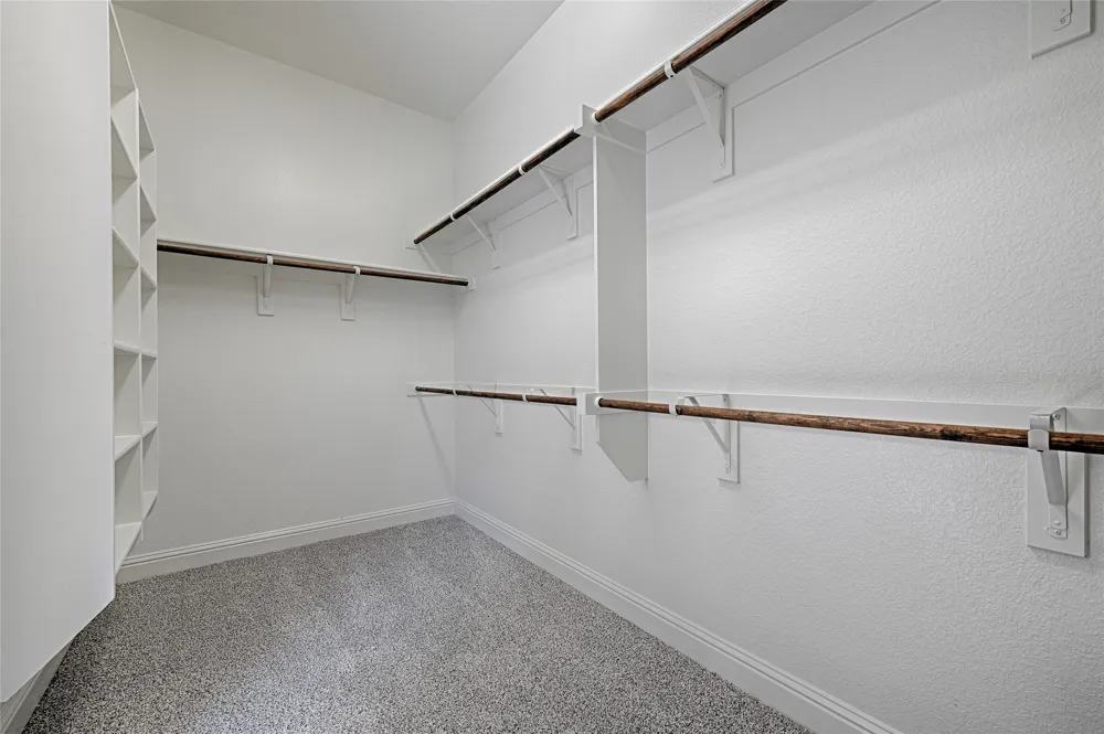 2283 Prairie Glen Street Lewisville, TX 75056