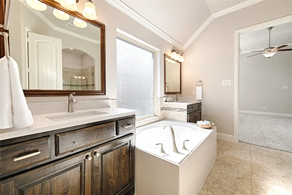 2283 Prairie Glen Street Lewisville, TX 75056