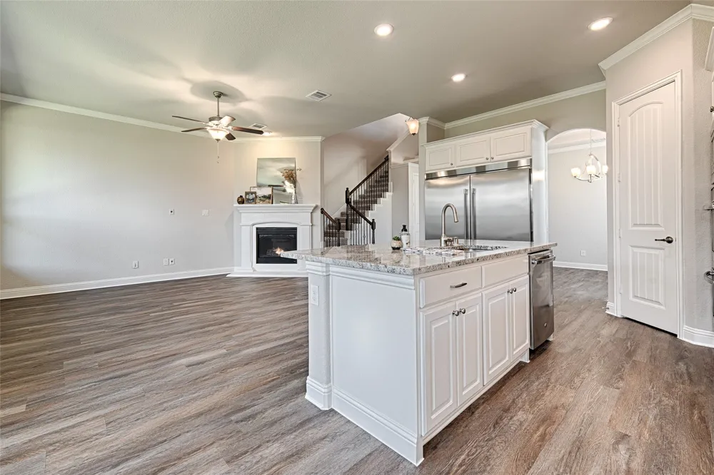 2283 Prairie Glen Street Lewisville, TX 75056