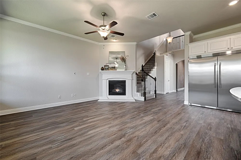 2283 Prairie Glen Street Lewisville, TX 75056