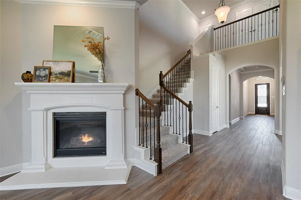 2283 Prairie Glen Street Lewisville, TX 75056