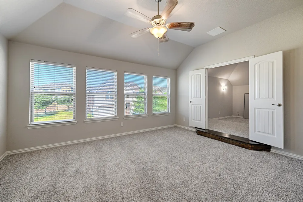 2283 Prairie Glen Street Lewisville, TX 75056