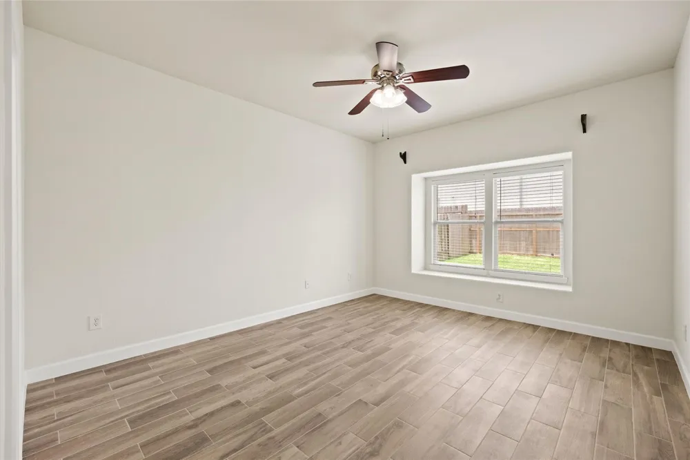 5213 Bailey Lane Alvin, TX 77511