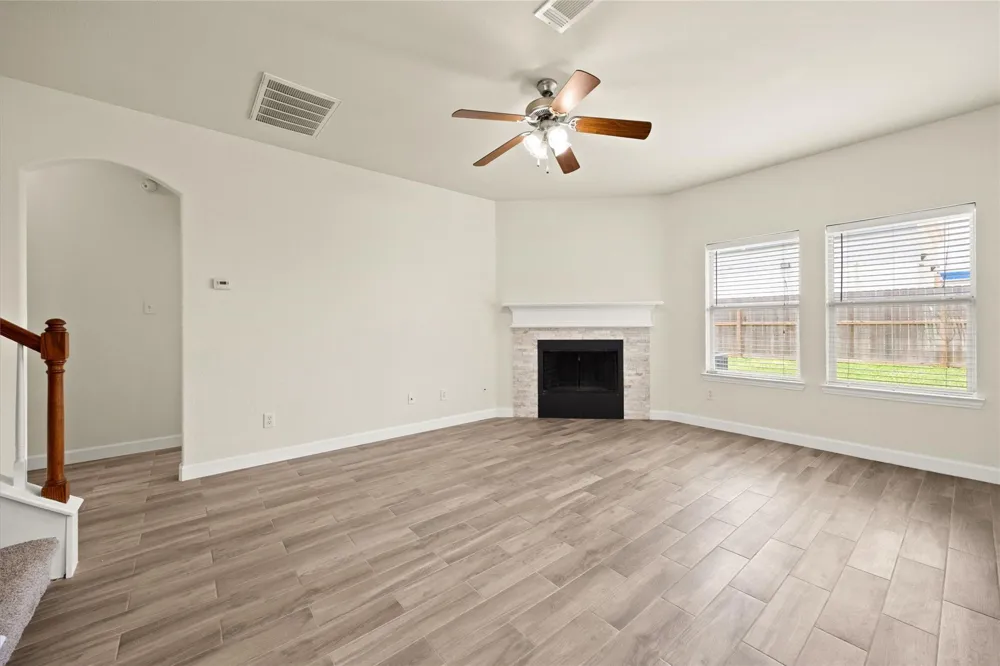 5213 Bailey Lane Alvin, TX 77511