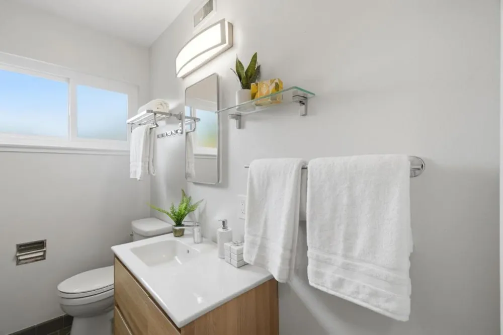1545 Truman Avenue Los Altos, CA 94024