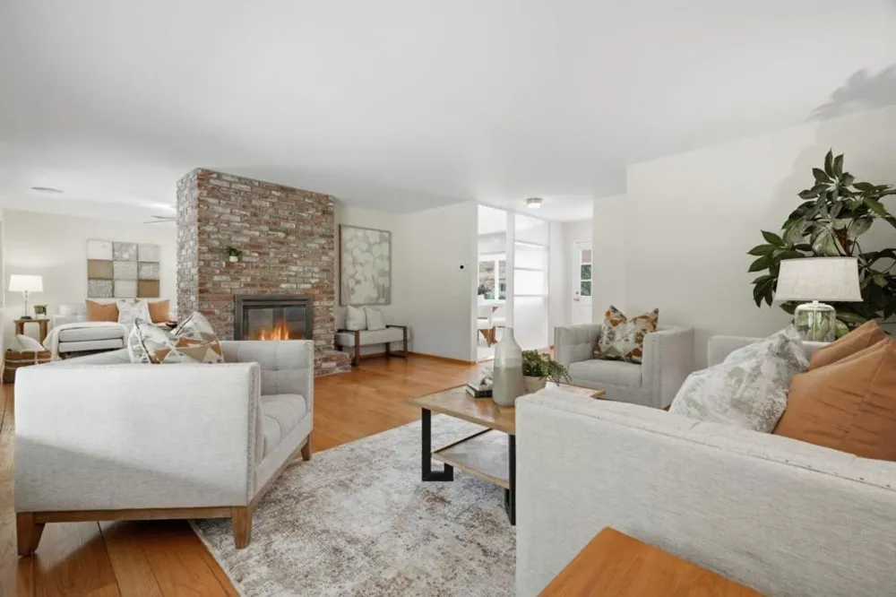1545 Truman Avenue Los Altos, CA 94024