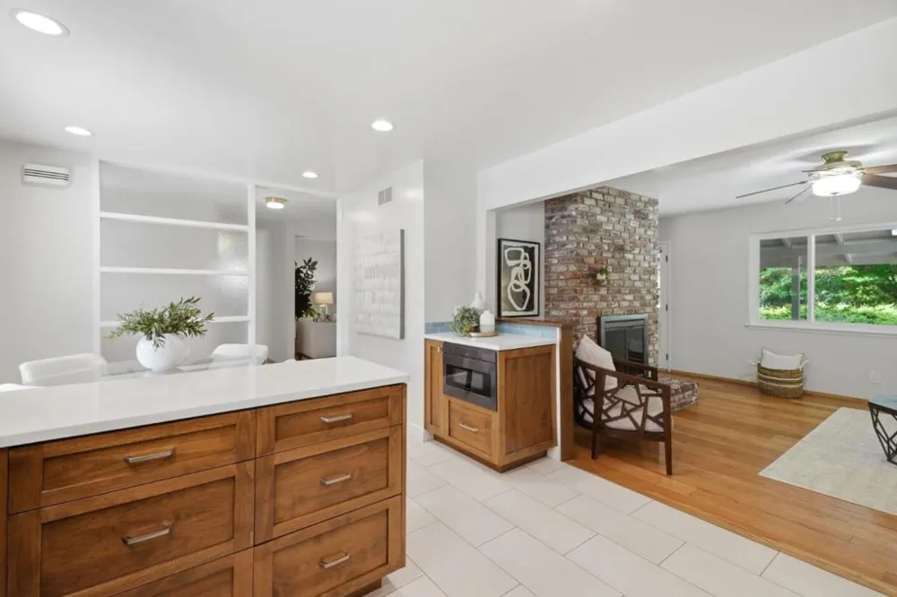 1545 Truman Avenue Los Altos, CA 94024