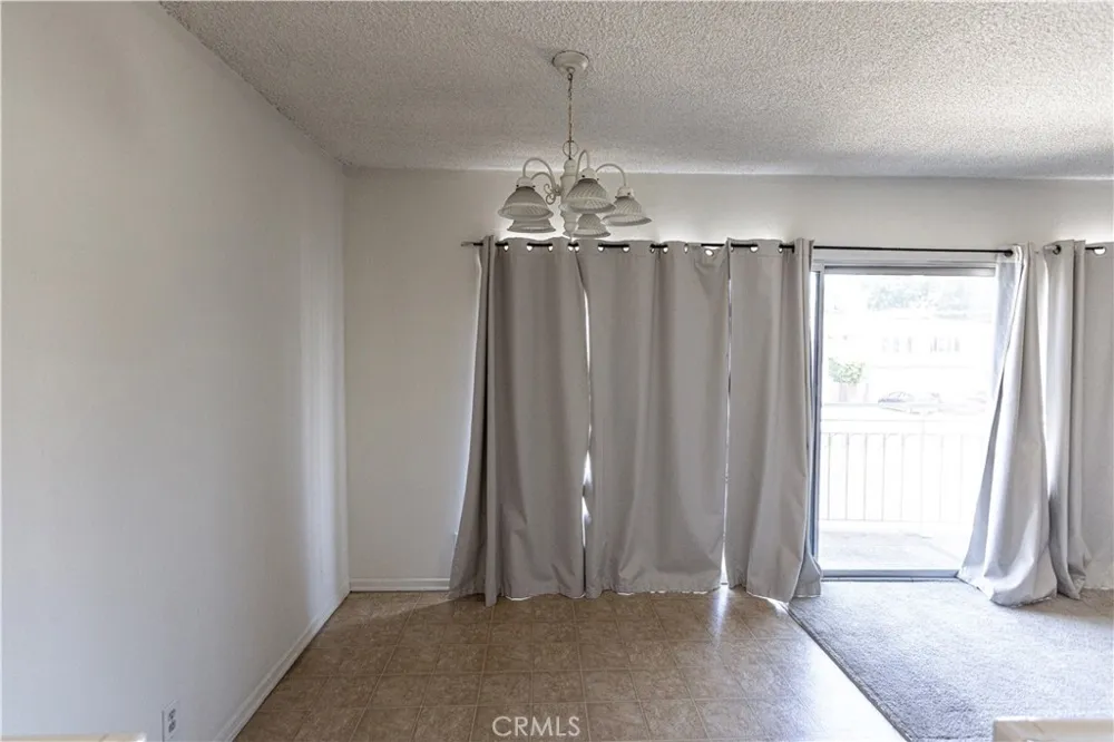 14716 Magnolia Boulevard Sherman Oaks, CA 91403