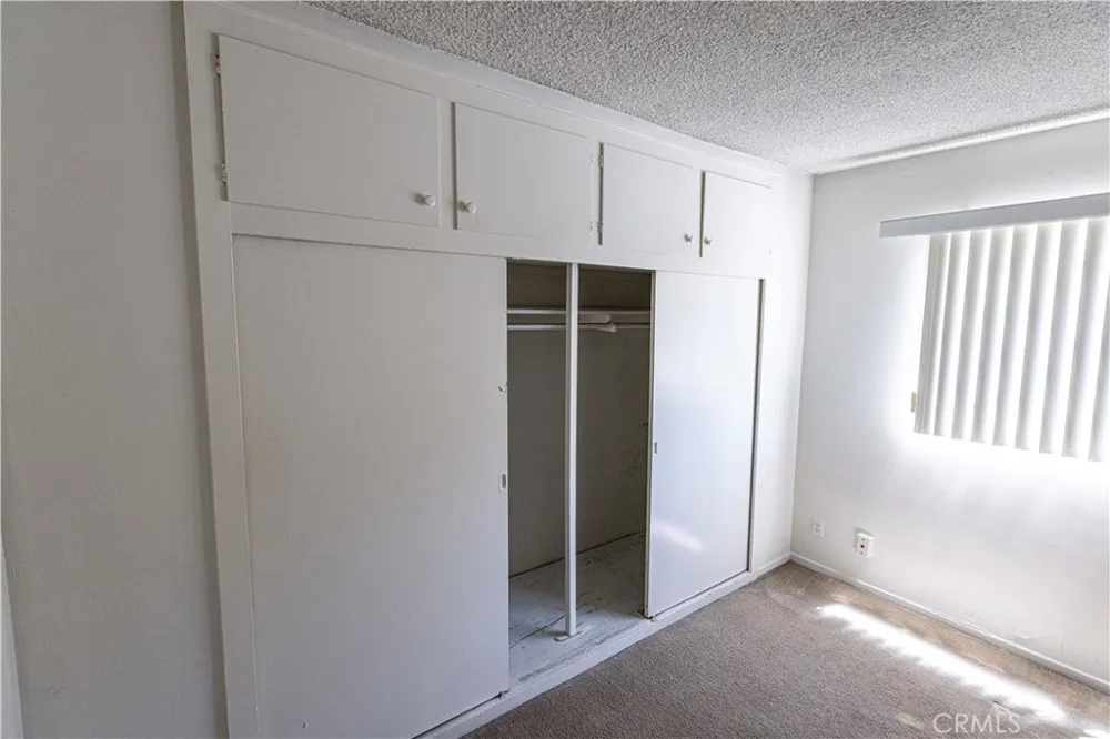 14716 Magnolia Boulevard Sherman Oaks, CA 91403