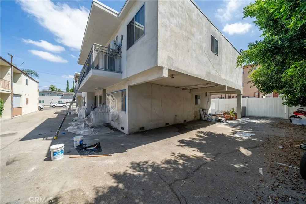14716 Magnolia Boulevard Sherman Oaks, CA 91403
