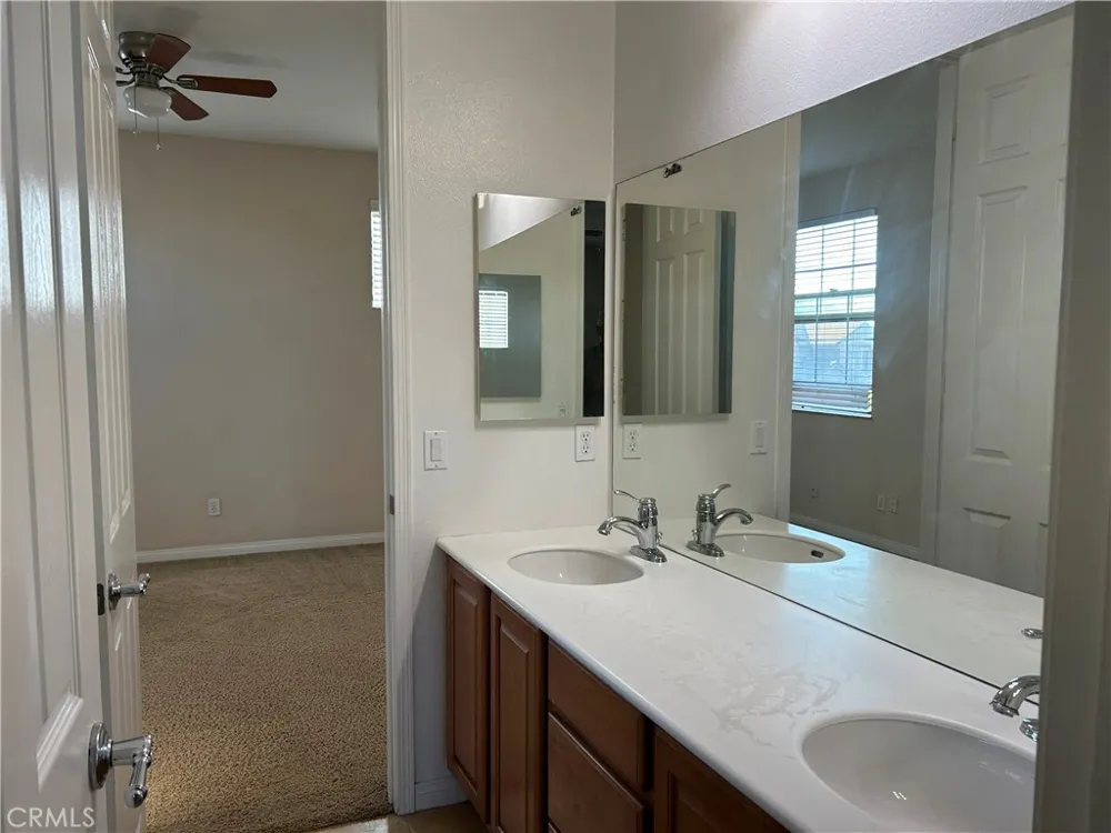 6746 Ruby Canyon Eastvale, CA 92880
