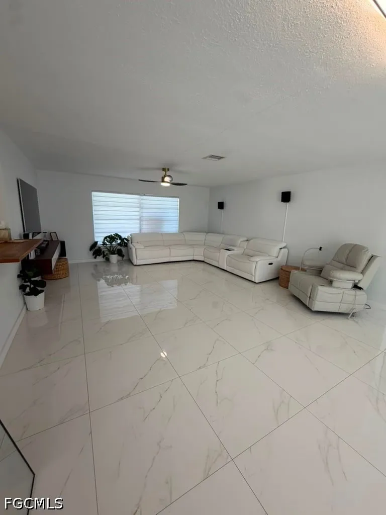 Aldridge Avenue Fort Myers, FL 33907