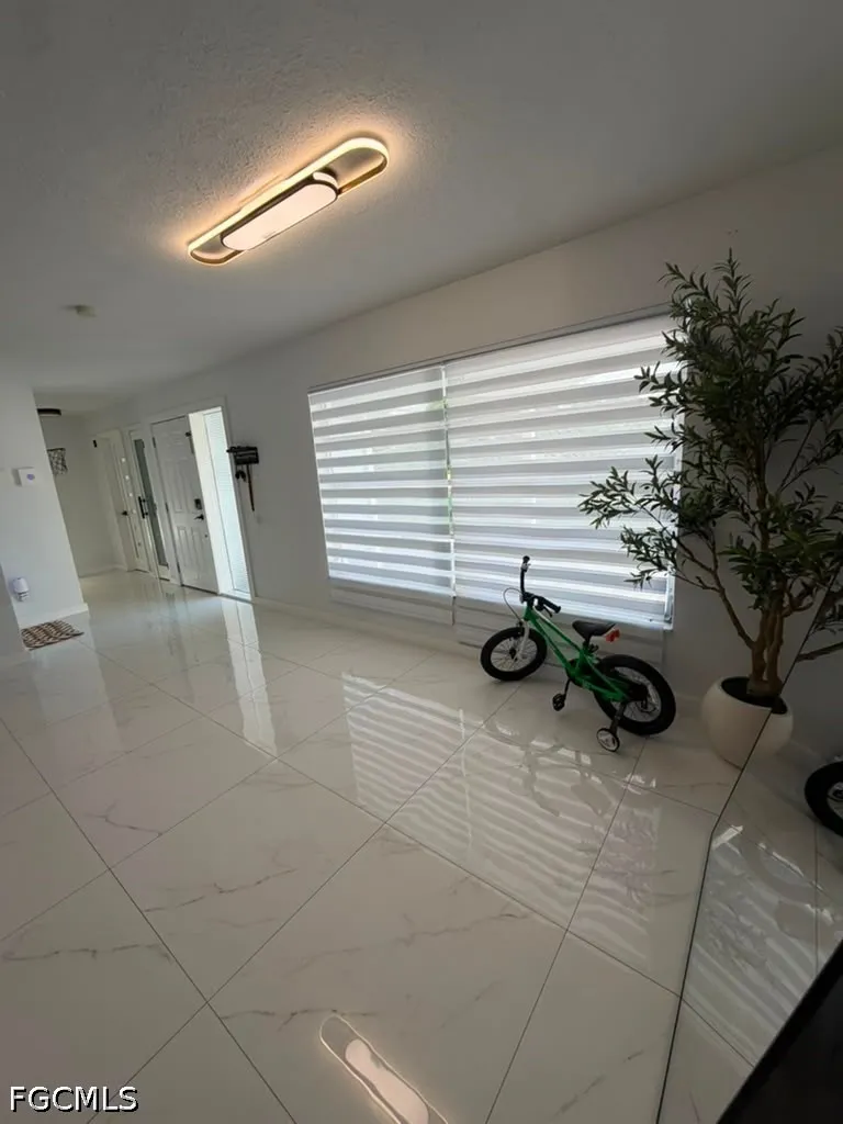 Aldridge Avenue Fort Myers, FL 33907