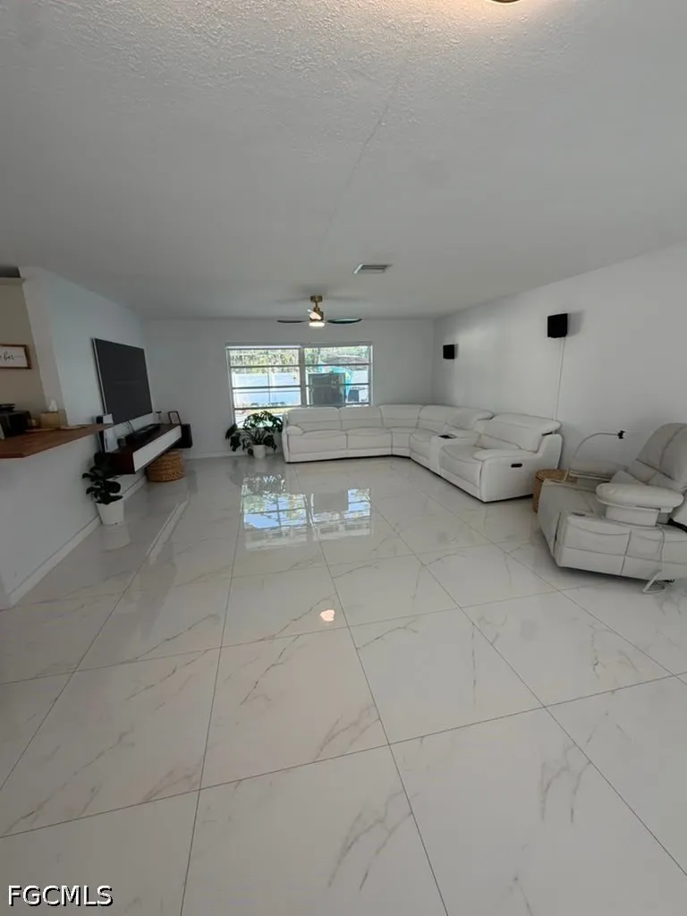 Aldridge Avenue Fort Myers, FL 33907