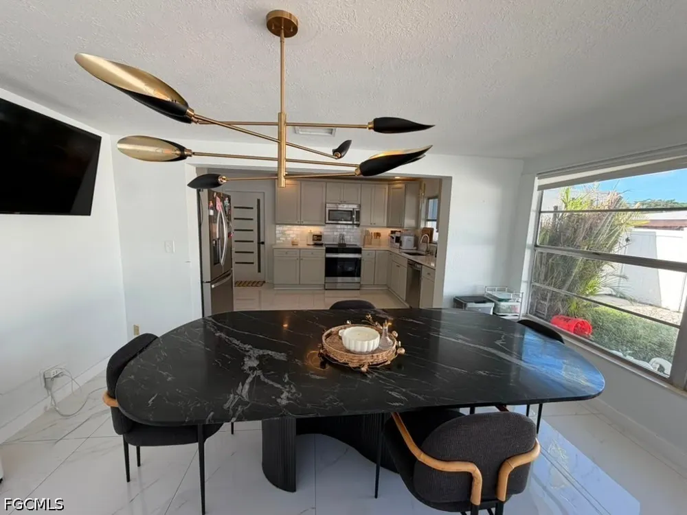 Aldridge Avenue Fort Myers, FL 33907